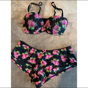 Matching Floral Lace Intimates Set